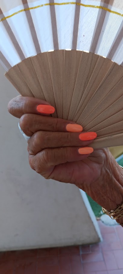 Les Ongles by A.