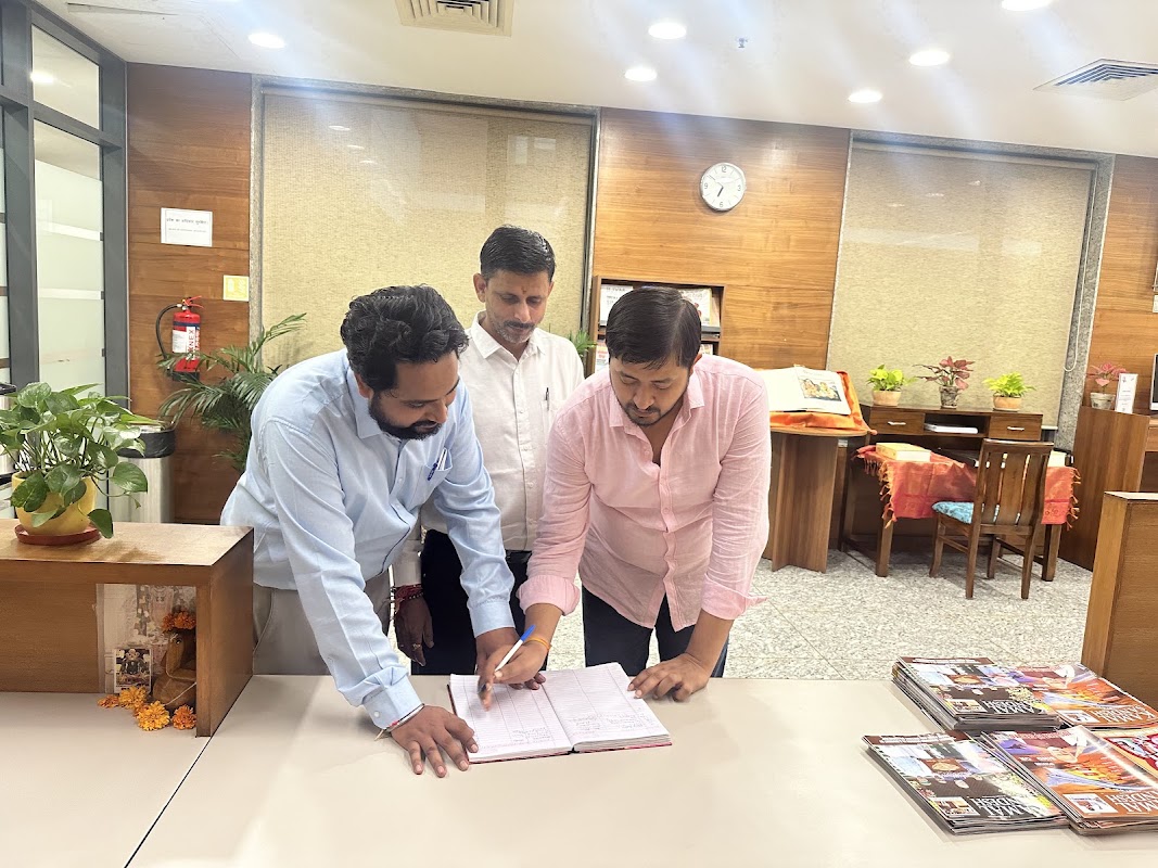 Adv Uday Shankar