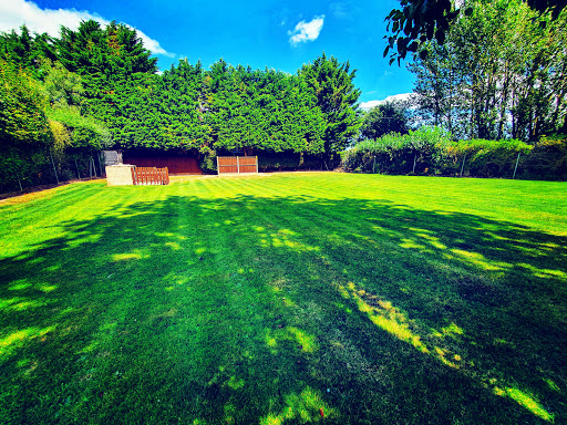Orchard Kennels