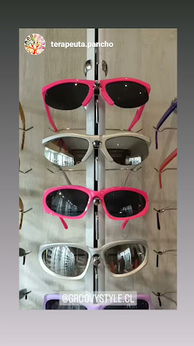 Anteojos de Sol y Ópticos Groovy - Tienda