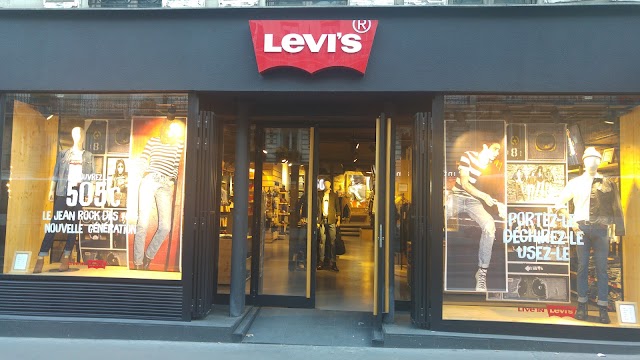 Mapstr - Shopping Levi's Paris - Vêtements, Boutique, Blue jeans, Magasin  Bastien