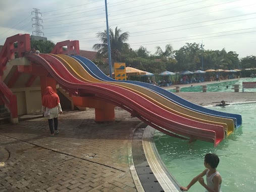 THB Water Park, Author: Alif Ogawa