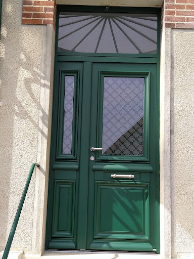 Photo de Installation de portails et de clôture - JNE SARL à Véron (89510)