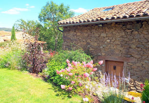 Photo n°4 de Chambres d'hôtes de charme B and B (Gorges de l'Allier, Haute Loire) La Souraïade à Villeneuve-d'Allier (Agence de voyages)