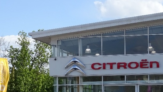 Howards Citroen Taunton photo 3