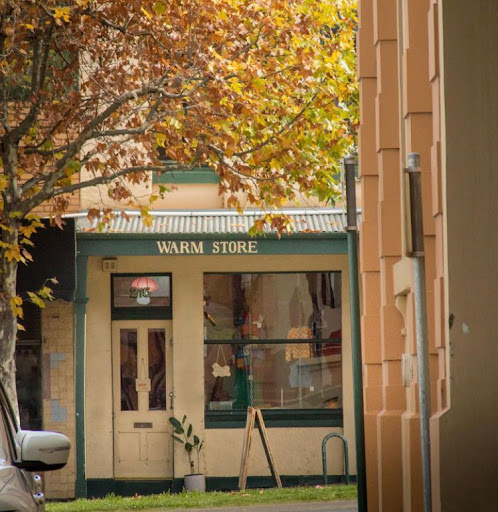 Warm Store - Visual
