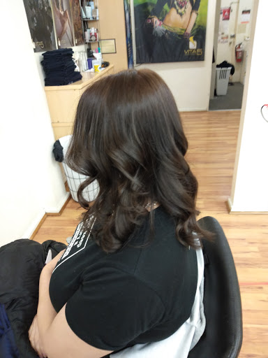 Classique Hair Design of Queanbeyan - Thumbnail