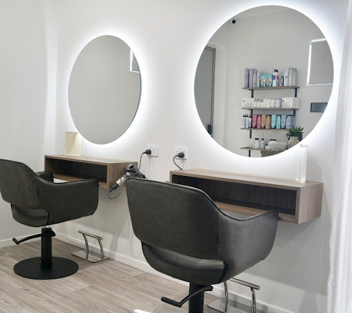 Snow Hair Salon - Thumbnail