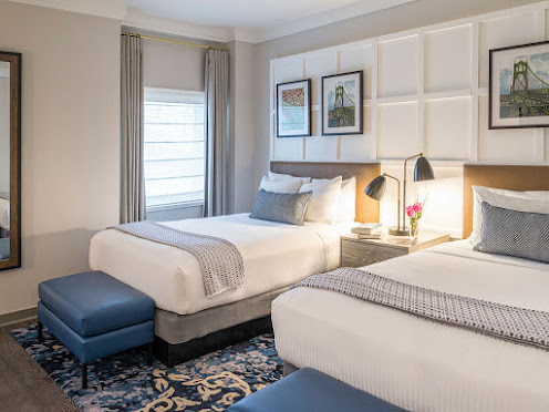 Photo of Heathman Hotel