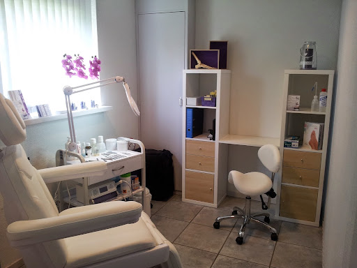 Pedicure Letteke Logo