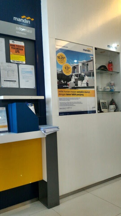 Photos of Bank Mandiri Metro