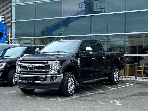 Shaker's Family Ford Gallery - United States