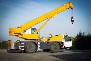 Photo n°3 de Carrosserie Roy & Vincelot à Saint-Pierre-d'Exideuil (Atelier de réparation pour poids lourds)
