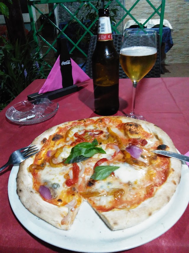 La Bottega Dei Mangiari