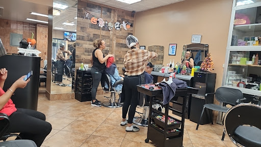 M & G Salon Unisex - Thumbnail