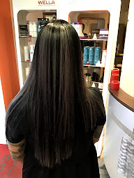 Photo n°6 de Salon Color Shop Coiffure - Coiffeur Dijon à Dijon (Salon de coiffure)