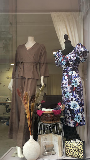 Une Histoire de Couture. - Thumbnail