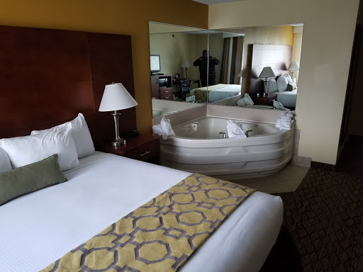 Baymont by Wyndham Mishawaka South Bend Area - Thumbnail
