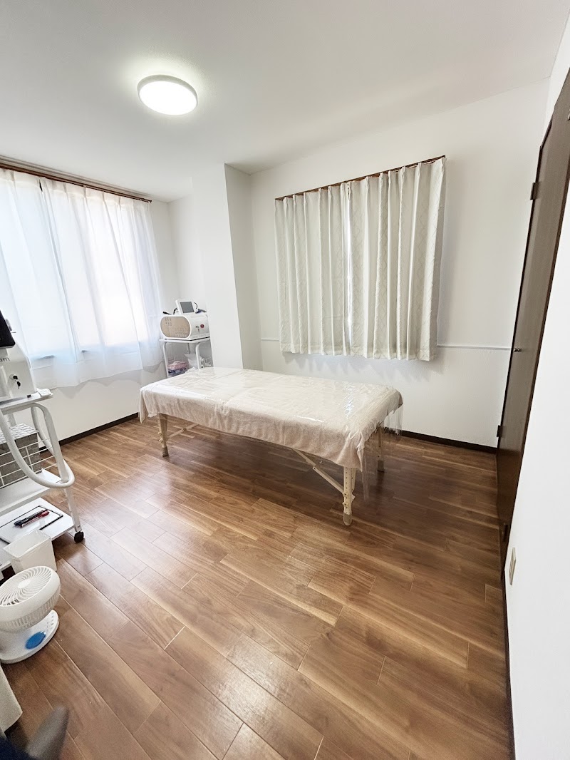 LED美肌脱毛サロンLiLi黒部店