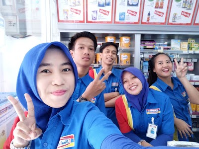 Photos of Indomaret Cikajang. F4O3