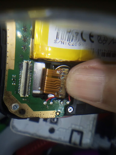 Técnico en celulares PCS y video juegos - Thumbnail