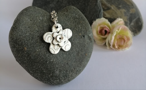 Love Jewellery with Tricia - Thumbnail