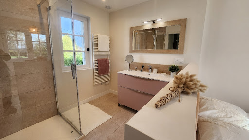 ✨ Transformation complète : d’une salle de bain et...