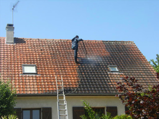 Photo de KW Rénovation Couverture - Réparation de Toiture, Peinture et Nettoyage Dépannage Fuites 47 Lot-et-Garonne Marmande