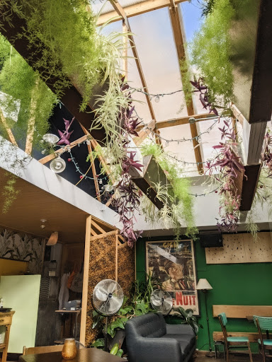 Bar Suzanne Gallery - Canada