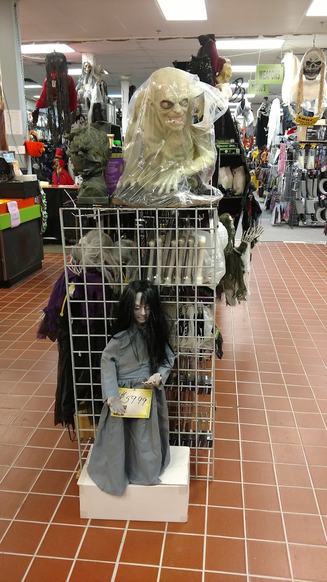 Halloween Outlet