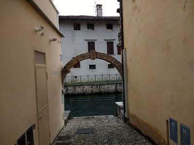 Palazzo Zaro