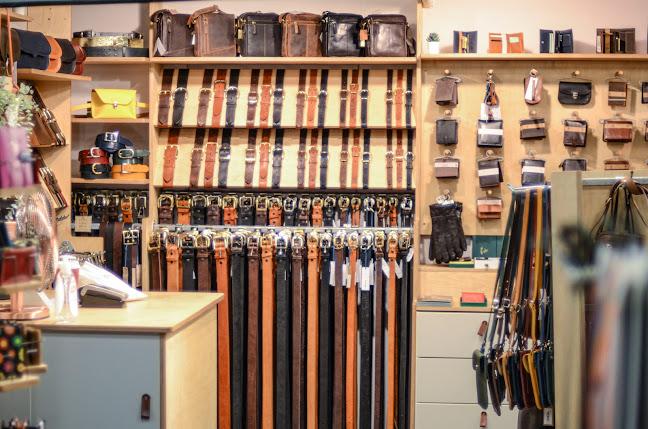 http://www.villageleathers.com/