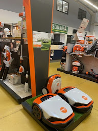 Photo n°32 de THOMAS RURAL MASTER - BOULAZAC ISLE-MANOIRE à Boulazac Isle Manoire (Concessionnaire de remorques)