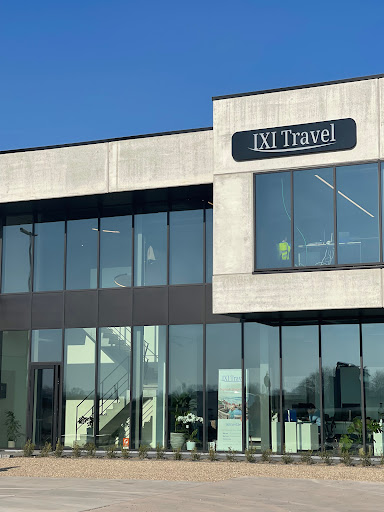 IXI Travel