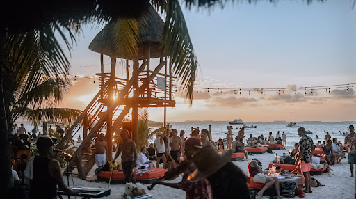 Green Demon Beach Club | Isla Mujeres - Thumbnail