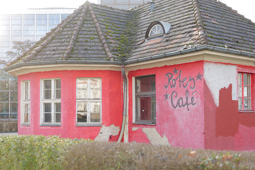 Rotes Café - Visual