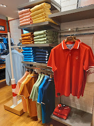 Photo n°10 de ARISTOW - SIR SEVEN à Lescure-d'Albigeois (Magasin d'articles de rugby)