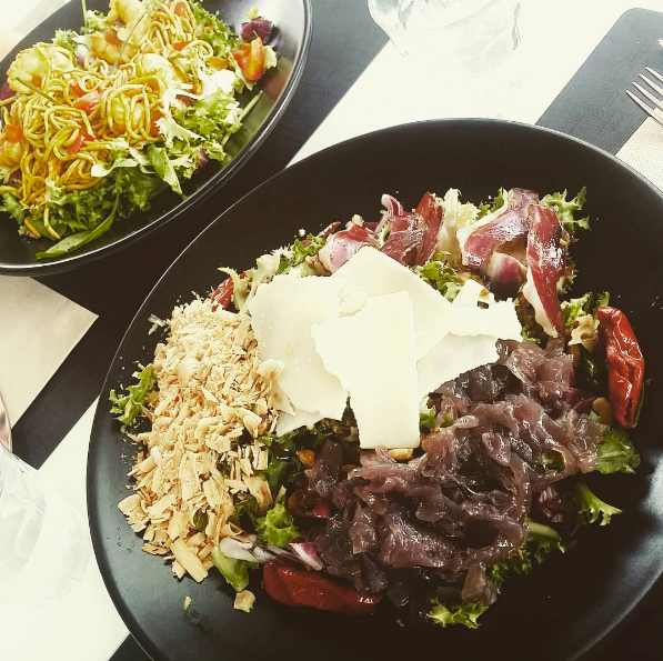 La Mafia se sienta a la mesa