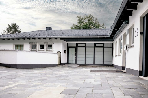 Schlosspraxen Dres. med. Meyer Gallery - Germany