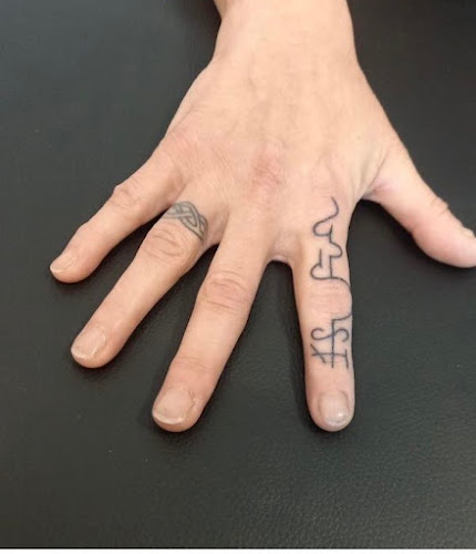 Anathème Piercing Tattoo - Lille