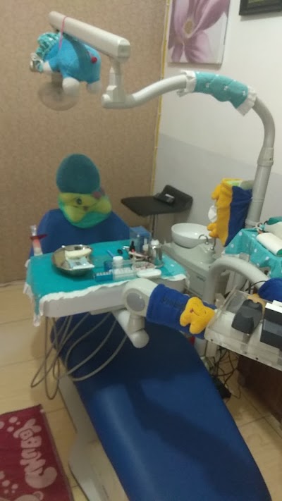 Photos of Poli Gigi Kusuma Praktek Dokter Gigi (drg. Billy)
