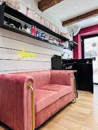 Photo n°7 de Coiffeur Cooper's Coloriste à Aix-en-Provence (Magasin de cosmétiques)