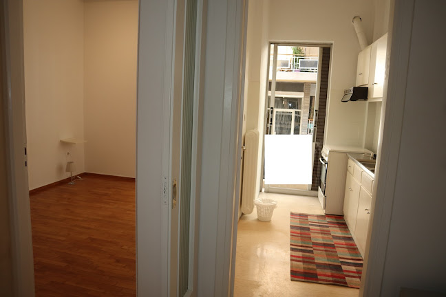 Opinii despre RED HELLAS (REAL ESTATE AGENCY in ATHENS) în Αθήνα - Κτηματομεσιτικό γραφείο