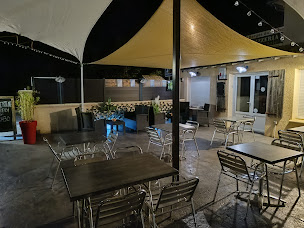 Photo n°11 de O' berges du rocher à Martel (Distributeur de boissons)