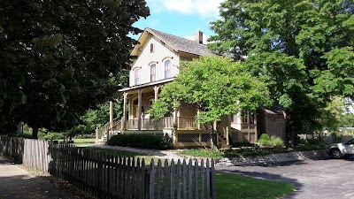 Hinsdale History Museum