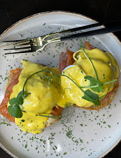 Eggs Benedict
