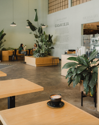 The Boy & The Bear - Sherman Oaks by null