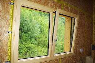 Photo n°11 de Fenêtres Franc-Comtoises à Belleherbe (Menuisier)