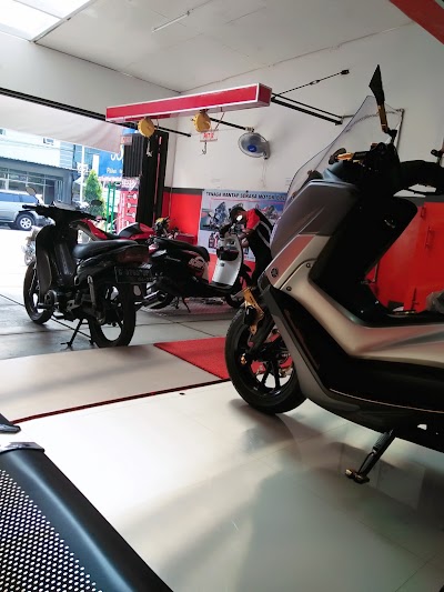 Photos of Seven Motoshop