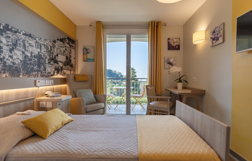 Photo de Résidence Les Mimosas - emeis à Annot (04240)
